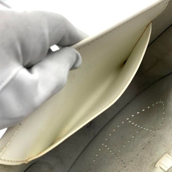 Authentic HERMES Evelyn PM Taurillon White Ivory Clemence Leather Shoulder Bag - Picture 8 of 11